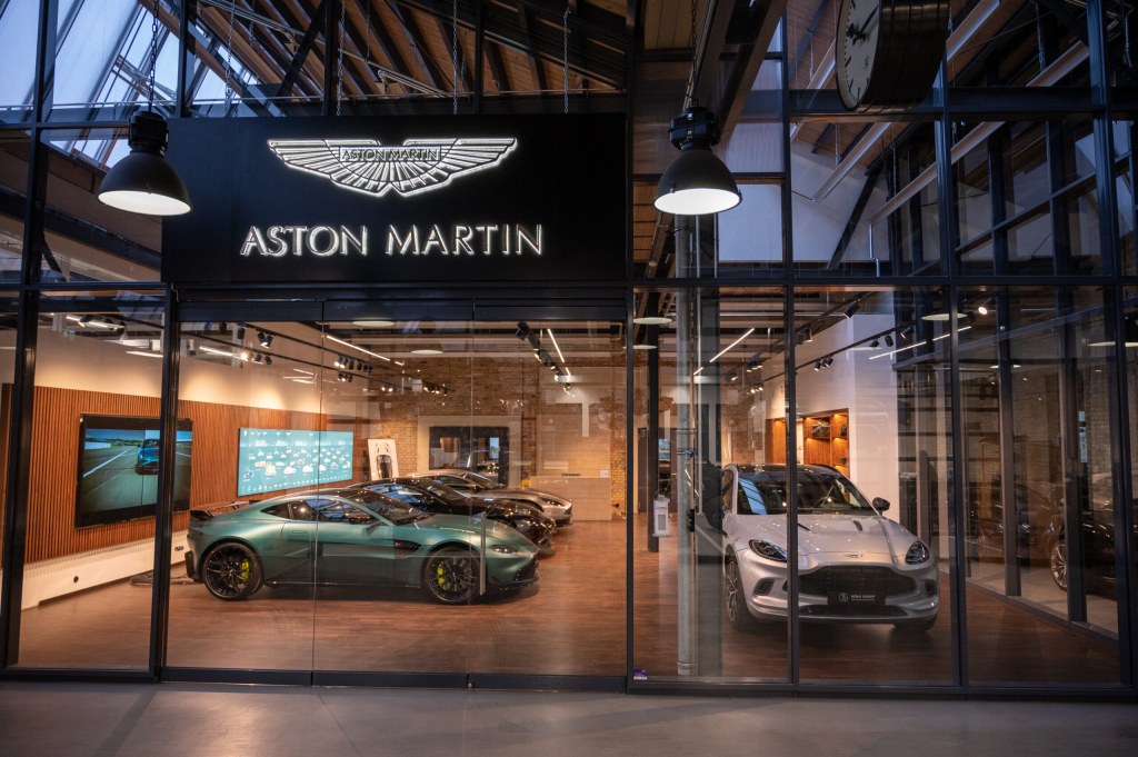 Picture of: Aston Martin – Dörr Group