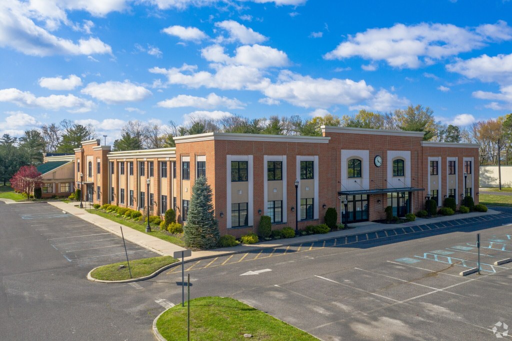 Picture of: Haddonfield Berlin Rd Gibbsboro, NJ  – Office Property